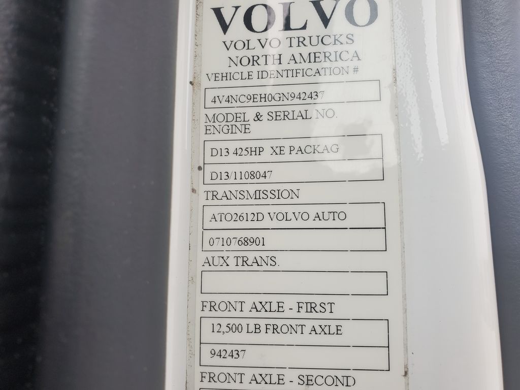 2016 VOLVO VNL64T670 heavymedium-duty-trucks-used-2016-volvo-vnl64t670-1229247-vin-tag-photo-Image
