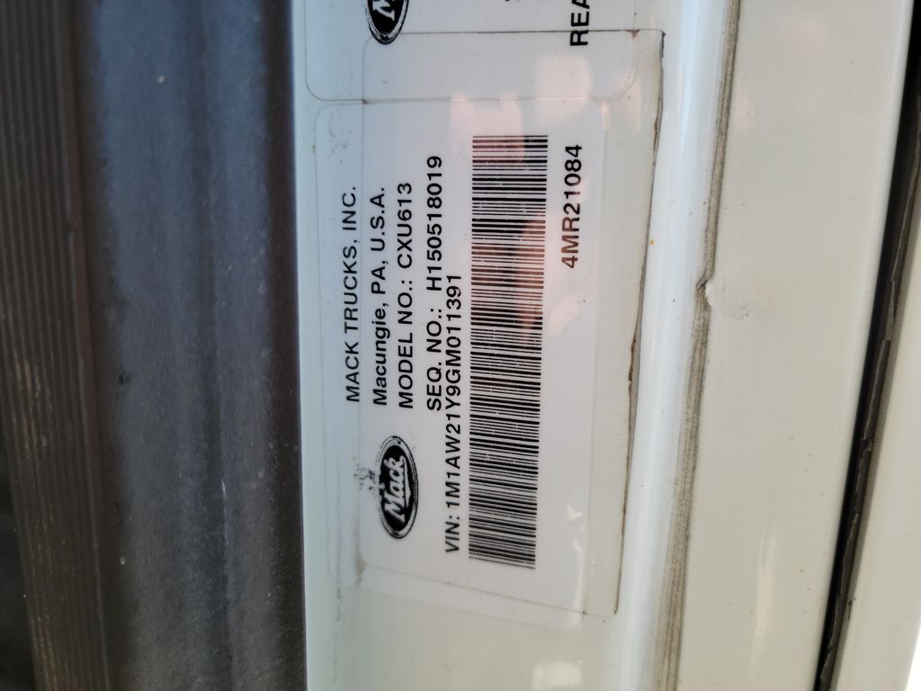 2016 MACK CXU613 heavymedium-duty-trucks-used-2016-mack-cxu613-1707172-vin-tag-photo-Image
