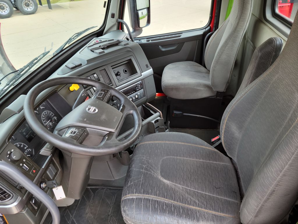 The interior of the new Volvo FMX - Volvo Trucks