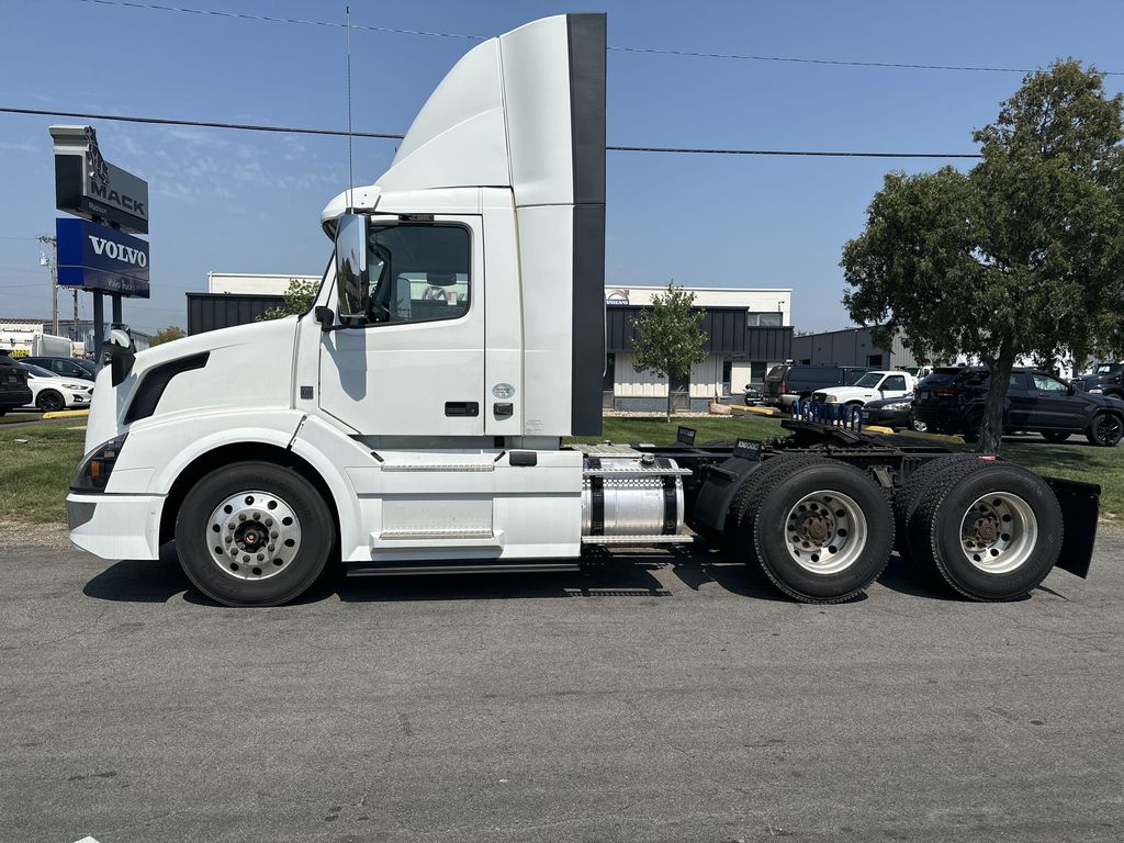 Volvo FMX 540 6×4 tractor Day cab '2013–20