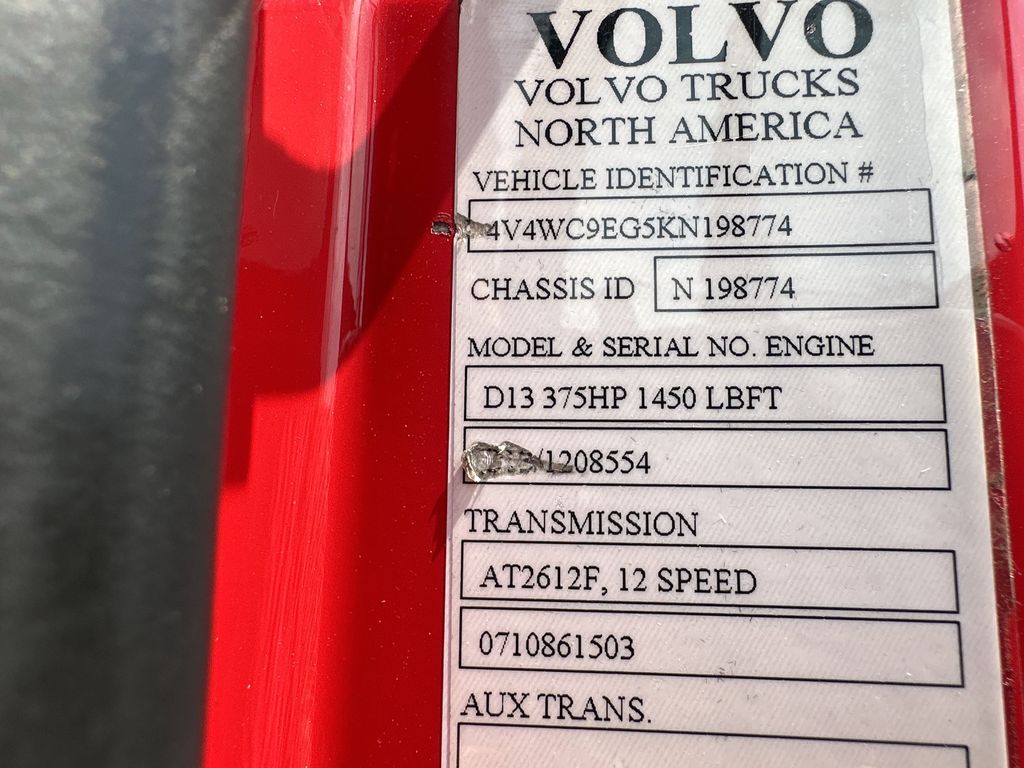 2019 VOLVO VNR64T300 heavymedium-duty-trucks-used-2019-volvo-vnr64t300-1151632-vin-tag-photo-Image