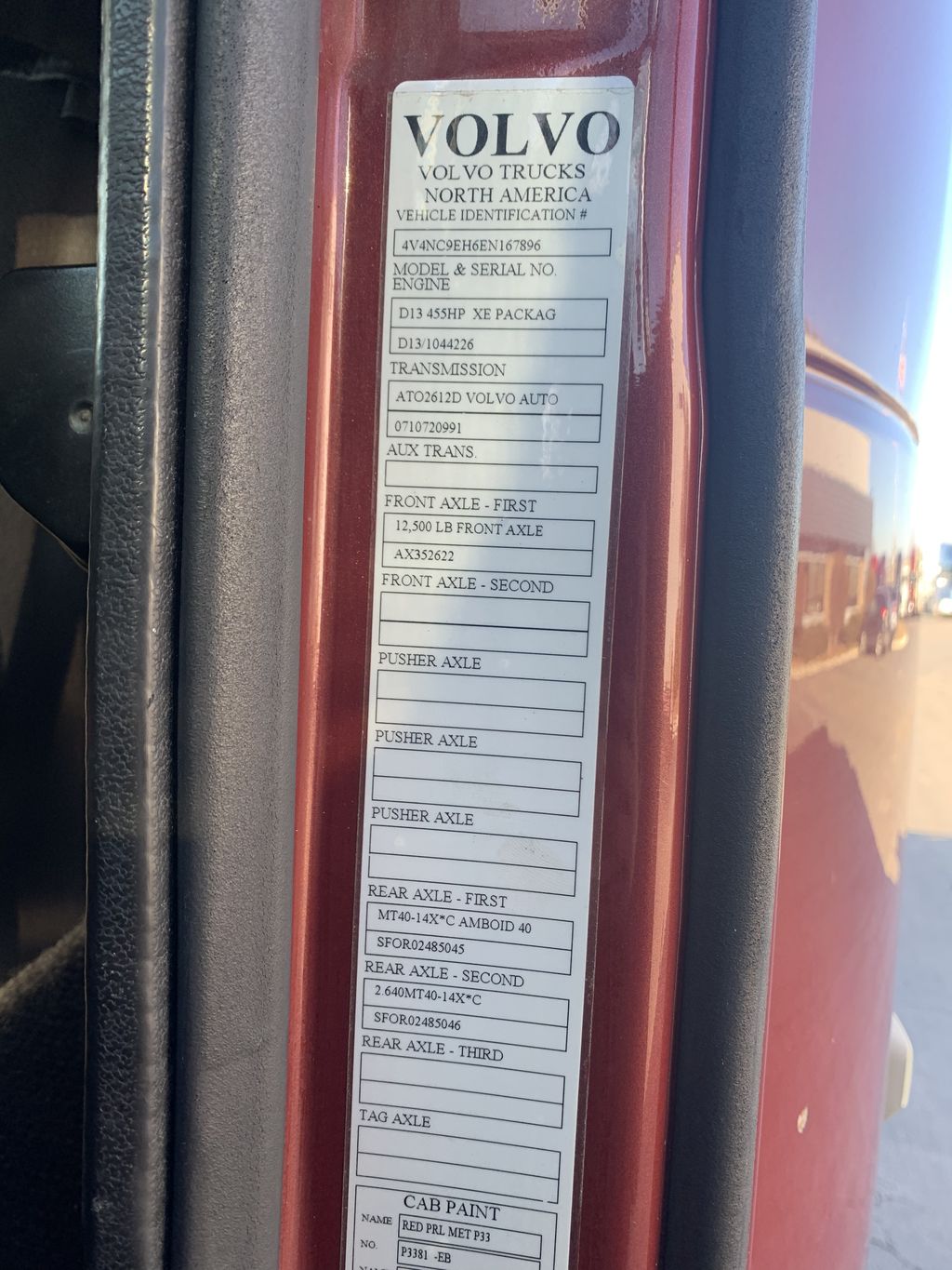 2014 VOLVO VNL64T780 heavymedium-duty-trucks-used-2014-volvo-vnl64t780-1336178-vin-tag-photo-Image