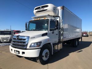 Refrigerated Box Truck Rentals BOX REEFER trucktrailer-rental-other-refrigerated-box-truck-rentals-1798896-driver-side-front-angle-Image