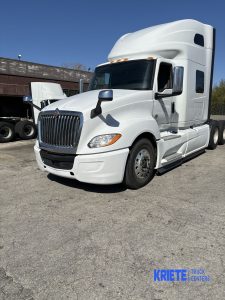 2019 INTERNATIONAL LT625 heavymedium-duty-trucks-used-2019-international-lt625-1278085-driver-side-front-angle-Image