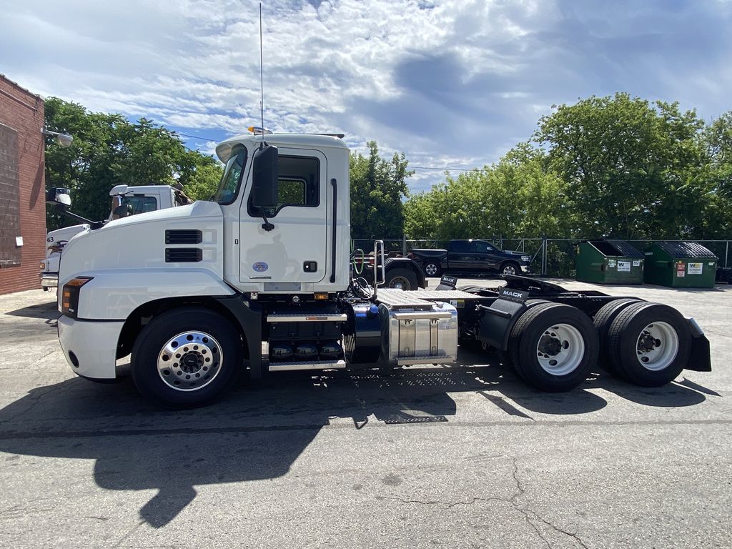 2024 MACK AN64T DC AN047787 - image 2 of 6