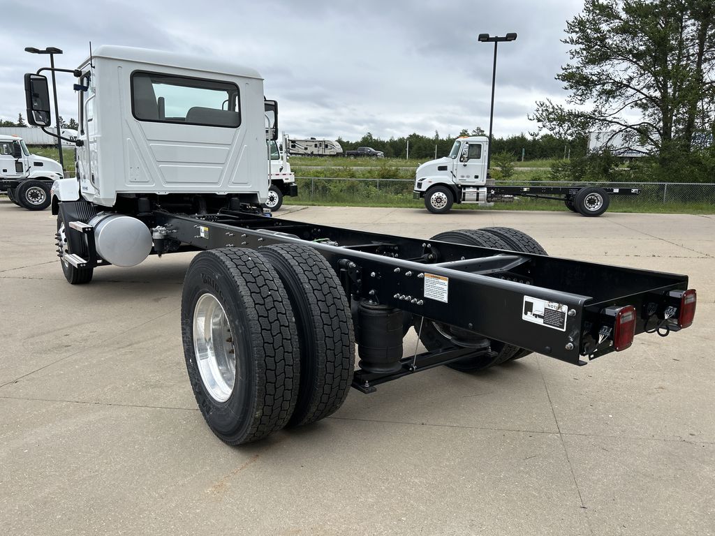 2024 MACK MD742 MMD074477 - image 3 of 6