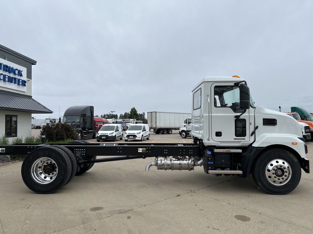 2024 MACK MD742 MMD074746 - image 6 of 6