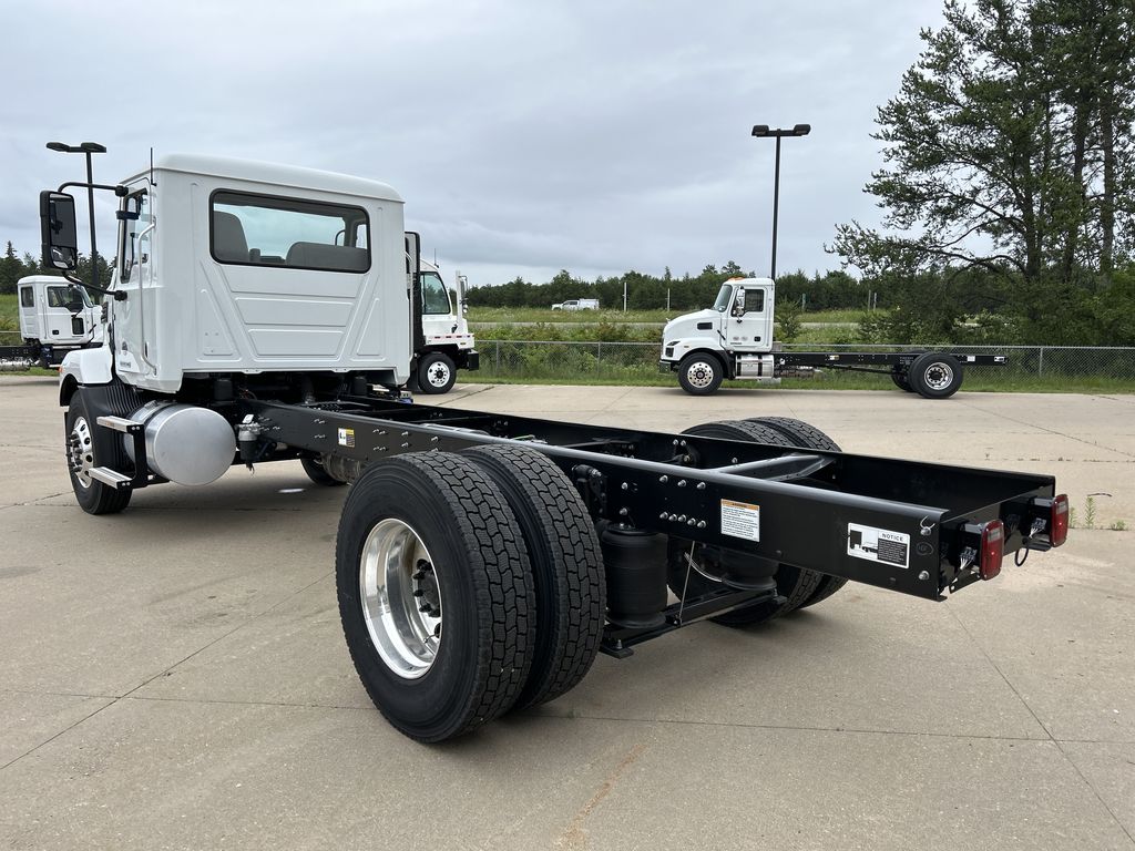 2024 MACK MD742 MMD074746 - image 3 of 6