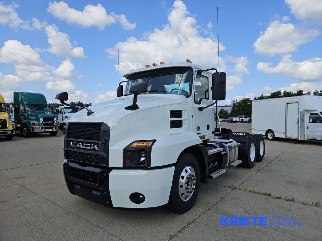 2024 MACK AN64T DC AN047793 - image 1 of 6