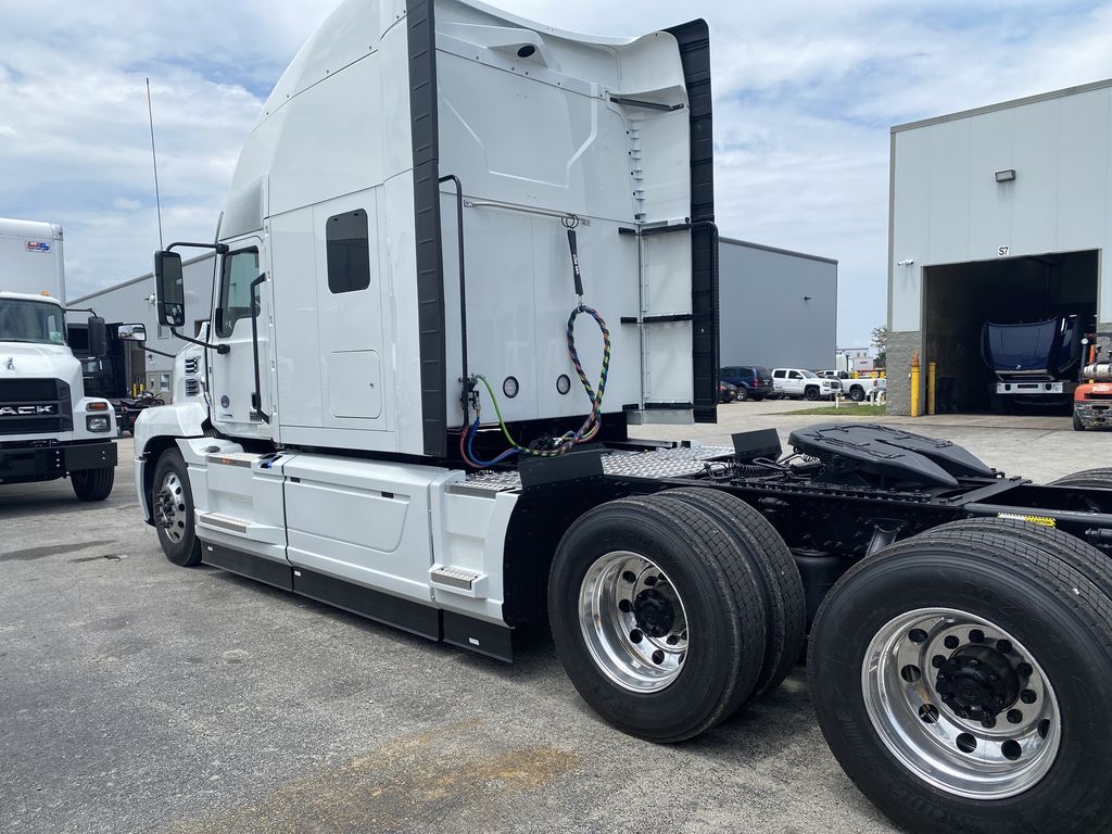 2025 MACK AN64T SLPR AN051301 - image 3 of 6