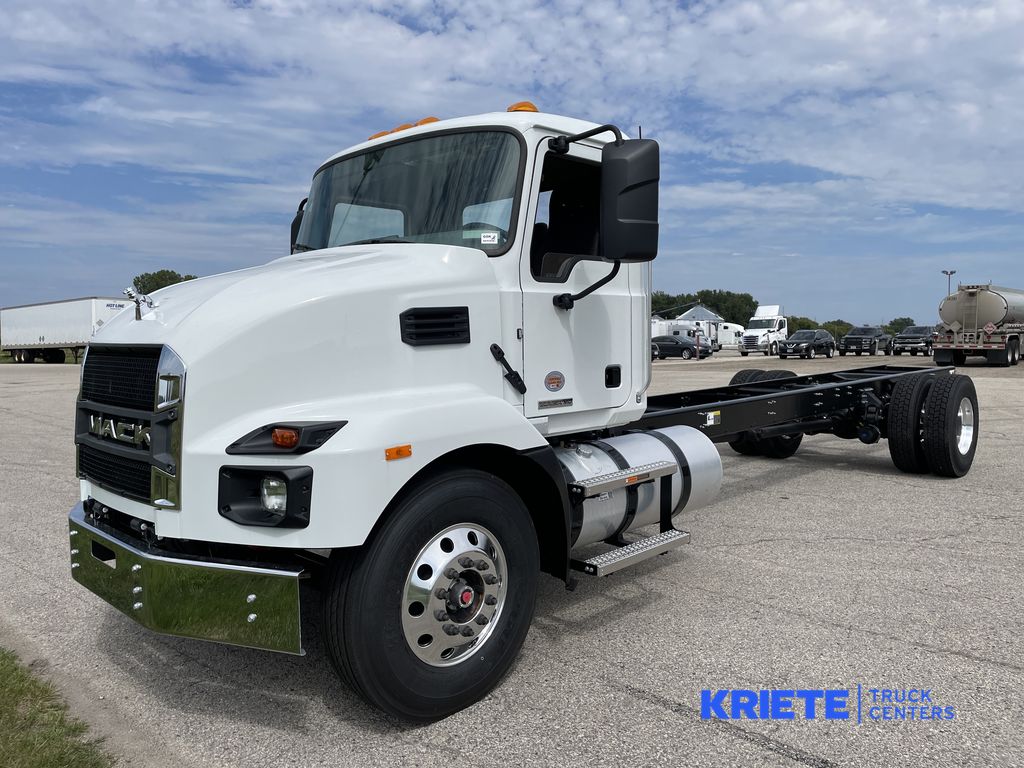 2025 MACK MD642 SS016606 - image 1 of 6