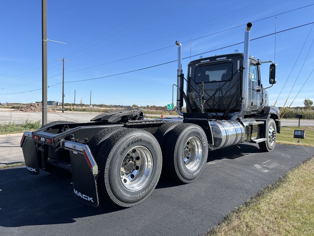 2025 MACK AN64T DC AN052015 - image 3 of 6