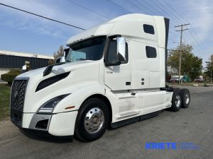 2019 VOLVO VNL64T760 heavymedium-duty-trucks-used-2019-volvo-vnl64t760-1447224-driver-side-front-angle-Image