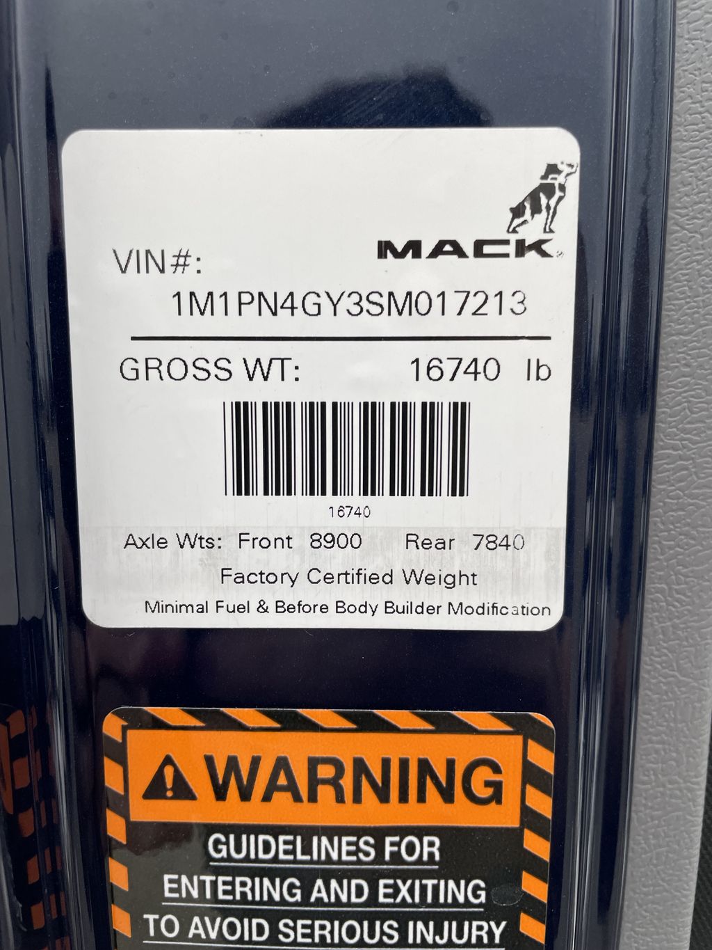 2025 MACK PI64T DC heavymedium-duty-trucks-new-2025-mack-pi64t-dc-1720571-vin-tag-photo-Image