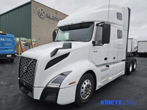 2020 VOLVO VNL64T760 heavymedium-duty-trucks-used-2020-volvo-vnl64t760-1730059-driver-side-front-angle-Image