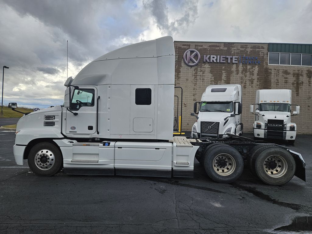 2022 MACK AN64T MAC27255U - image 2 of 6