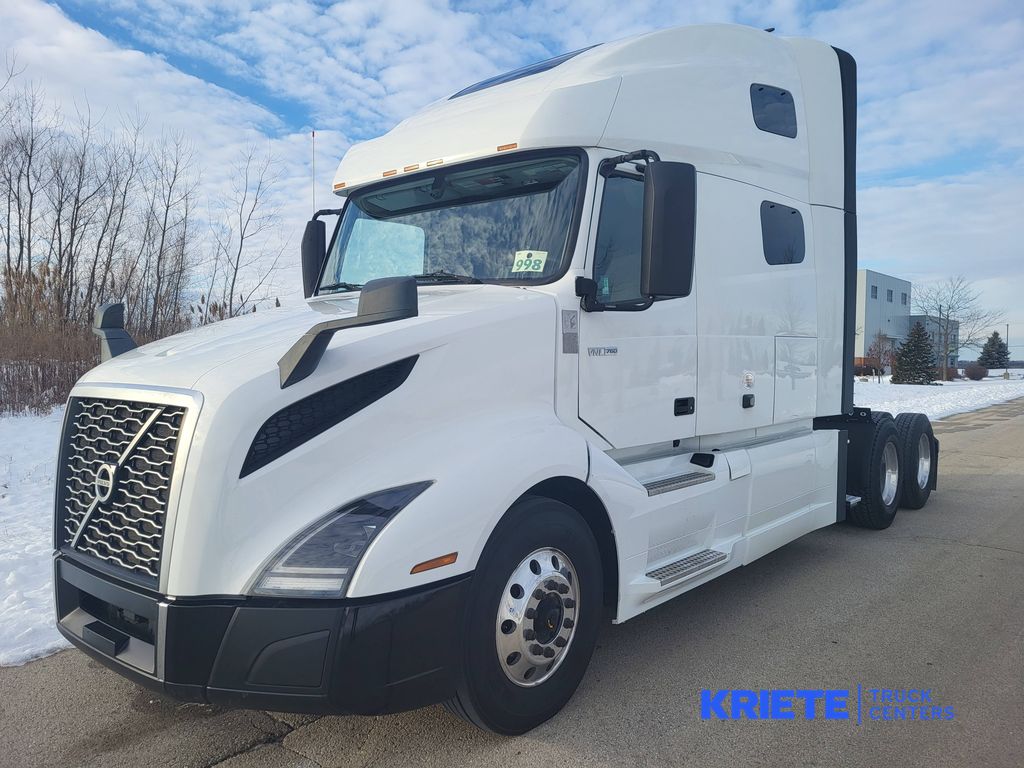 2019 VOLVO VNL64T760 V213910U - image 1 of 6