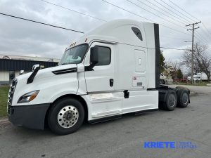 2020 FREIGHTLINER CASCADIA 126 heavymedium-duty-trucks-used-2020-freightliner-cascadia-126-1810465-driver-side-front-angle-Image