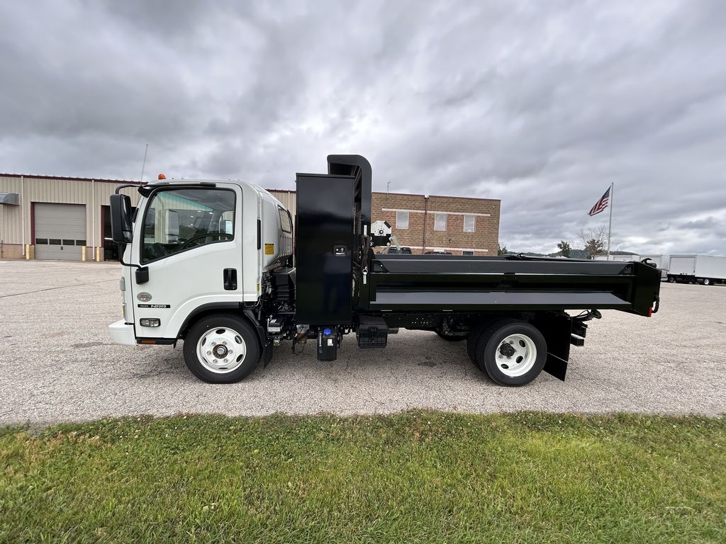 2024 ISUZU NRR DIESEL IZ7303114 - image 2 of 6