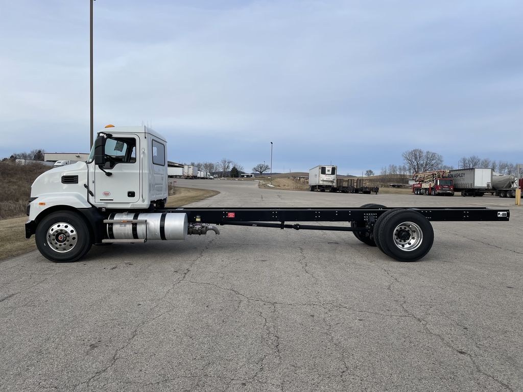 2025 MACK MD642 MMD017362 - image 2 of 6