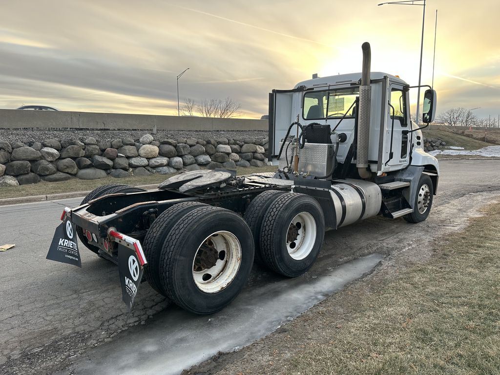 2016 MACK CXU613 MAC56728U - image 5 of 6