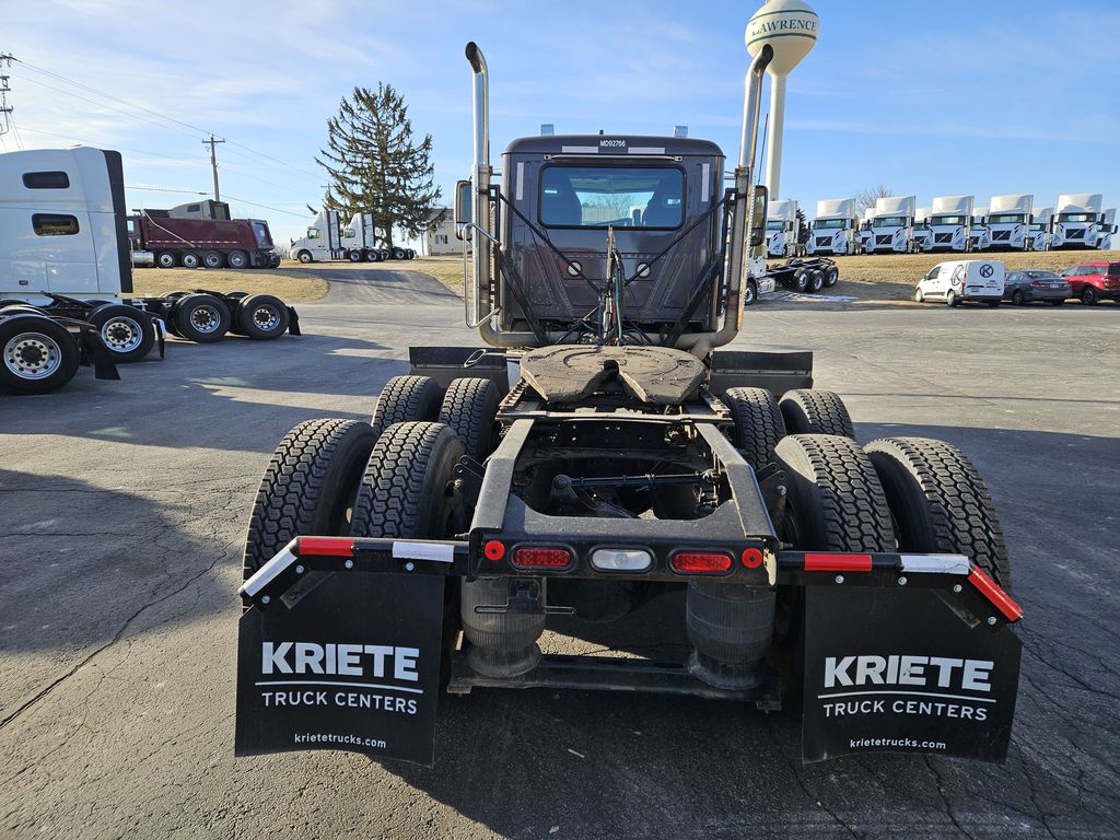 2019 MACK PI64T MAC2766U - image 4 of 6