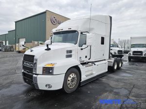 2020 MACK AN64T heavymedium-duty-trucks-used-2020-mack-an64t-1020257-driver-side-front-angle-Image