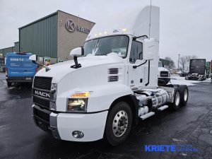 2020 MACK ANTHEM heavymedium-duty-trucks-used-2020-mack-anthem-1095138-driver-side-front-angle-Image