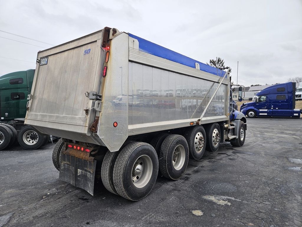 2020 MACK GR64B MAC12693U - image 5 of 6