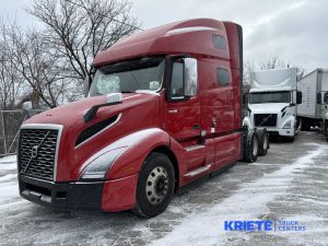 2022 VOLVO VNL64T760 heavymedium-duty-trucks-used-2022-volvo-vnl64t760-1788269-driver-side-front-angle-Image