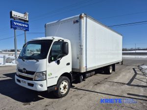 2018 HINO 195 heavymedium-duty-trucks-used-2018-hino-195-1700986-driver-side-front-angle-Image