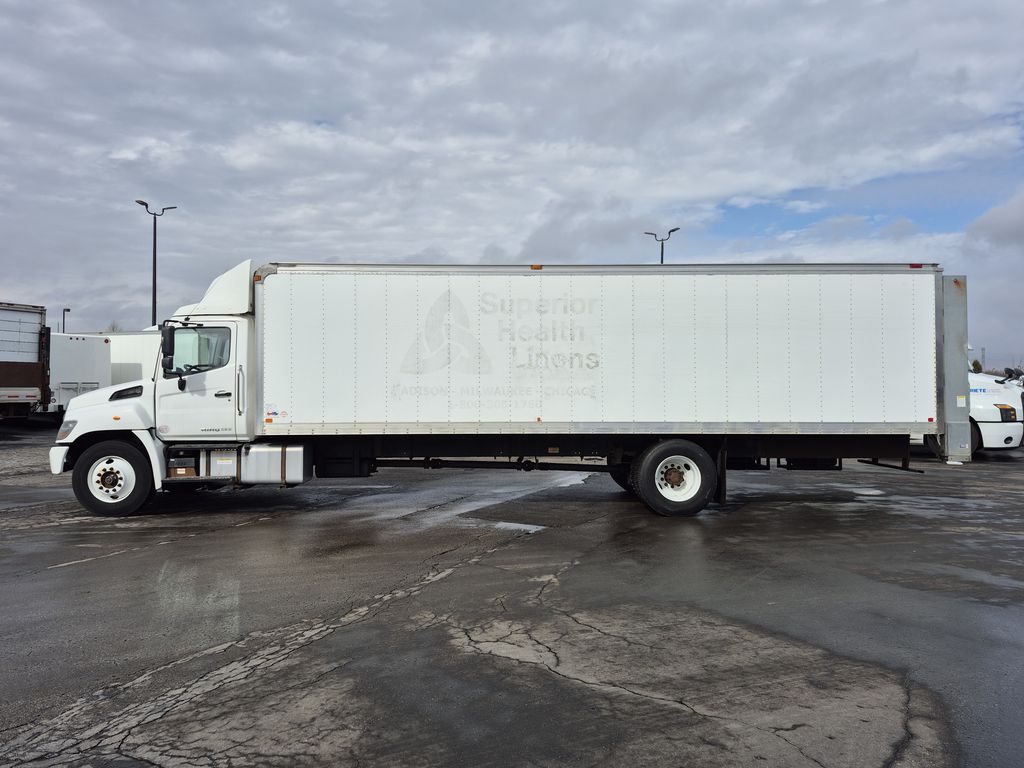 2019 HINO 338 H58679U - image 2 of 6