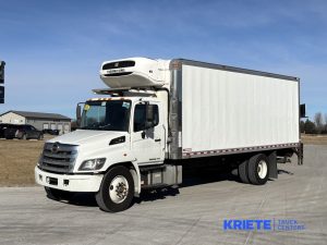 2020 HINO 268A heavymedium-duty-trucks-used-2020-hino-268a-1408611-driver-side-front-angle-Image