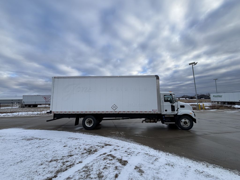 2021 MACK MD742 MAC70011U - image 6 of 6