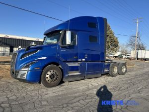 2022 VOLVO VNL64T760 heavymedium-duty-trucks-used-2022-volvo-vnl64t760-1401202-driver-side-front-angle-Image