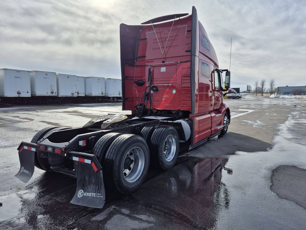 2022 VOLVO VNL64T760 V296883U - image 5 of 6