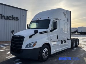 2023 FREIGHTLINER CASCADIA heavymedium-duty-trucks-used-2023-freightliner-cascadia-1401533-driver-side-front-angle-Image