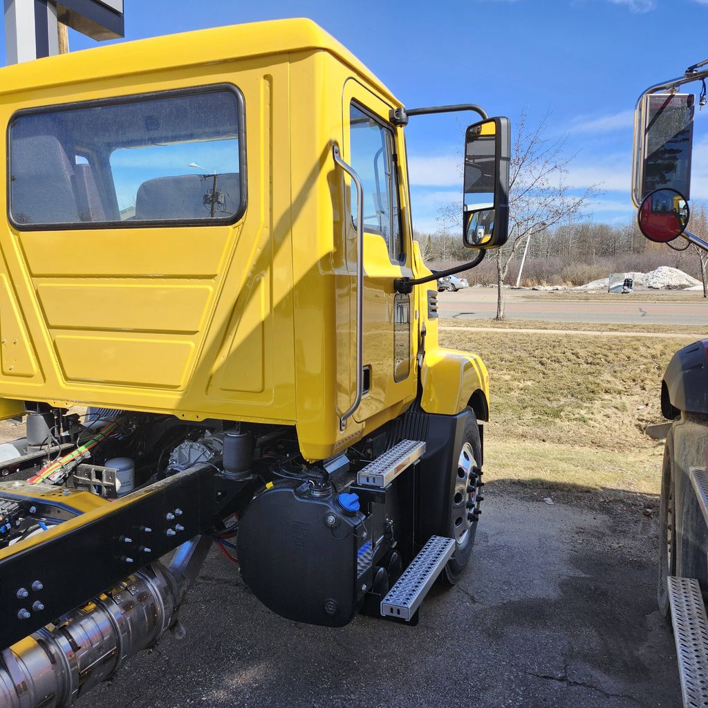 2025 MACK MD642 MMD018349 - image 5 of 6