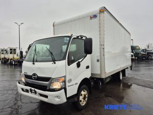 2019 HINO 155 heavymedium-duty-trucks-used-2019-hino-155-1663431-driver-side-front-angle-Image