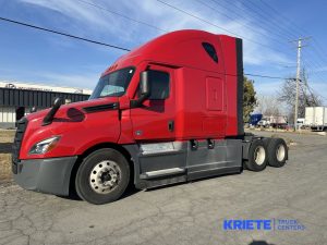 2020 FREIGHTLINER CASCADIA 126 heavymedium-duty-trucks-used-2020-freightliner-cascadia-126-1134152-driver-side-front-angle-Image