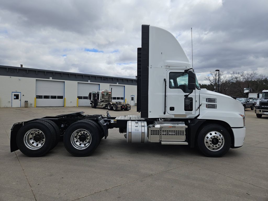 2025 MACK AN64T DC AN053960 - image 6 of 6