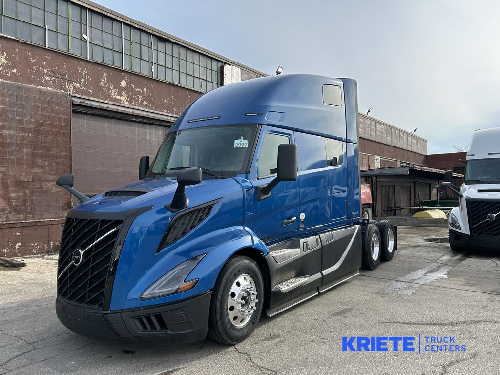 2025 VOLVO VNL64T860 696039 - image 1 of 6