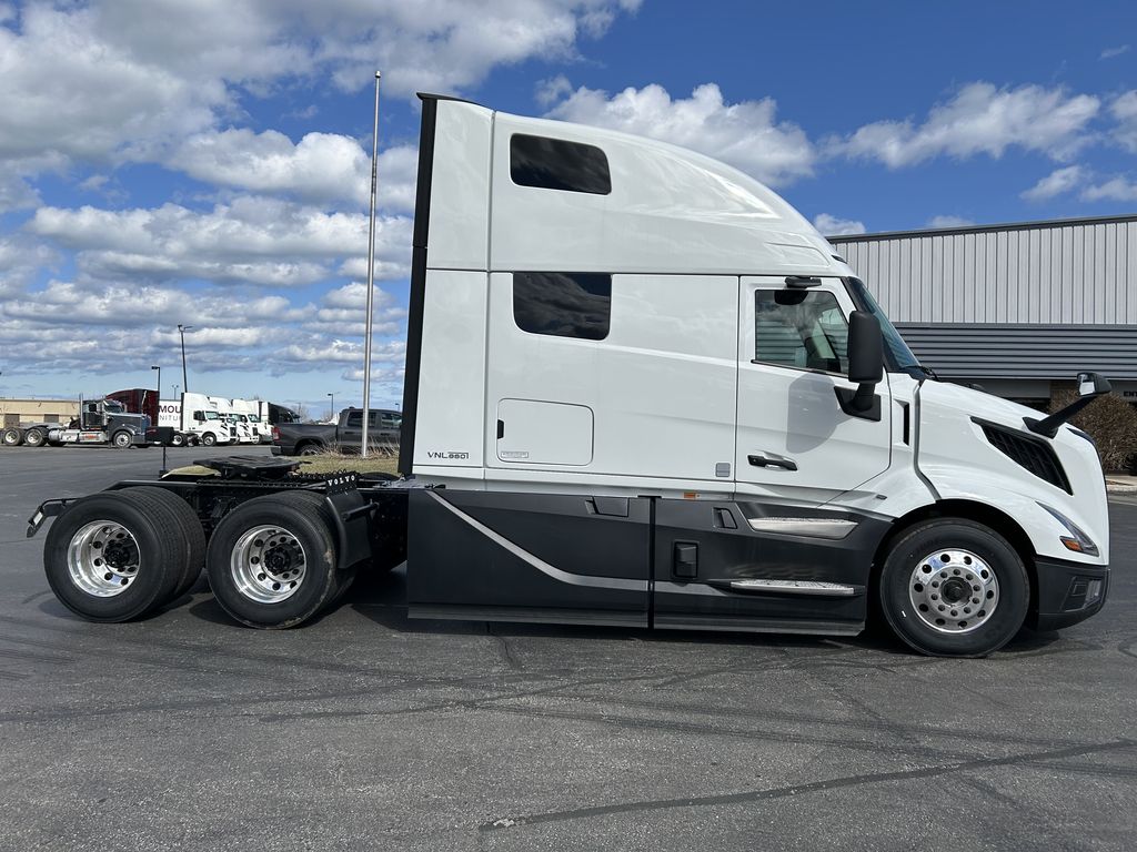 2025 VOLVO VNL64T860 696056 - image 6 of 6