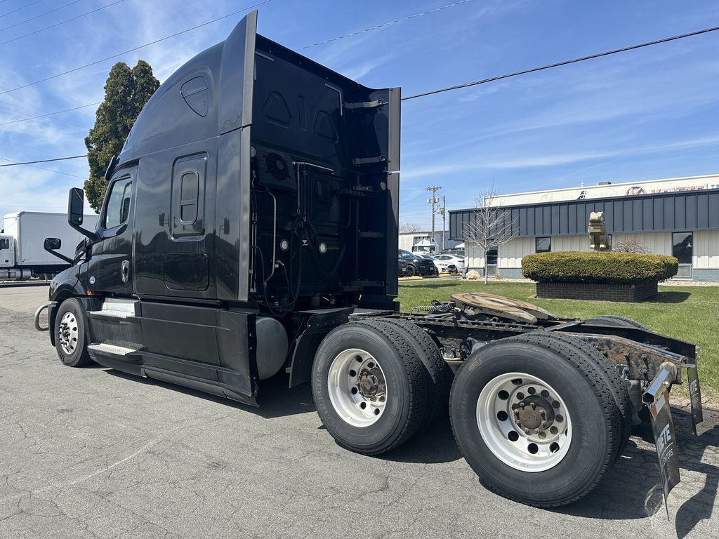 2019 FREIGHTLINER Cascadia FR9520U - image 3 of 6