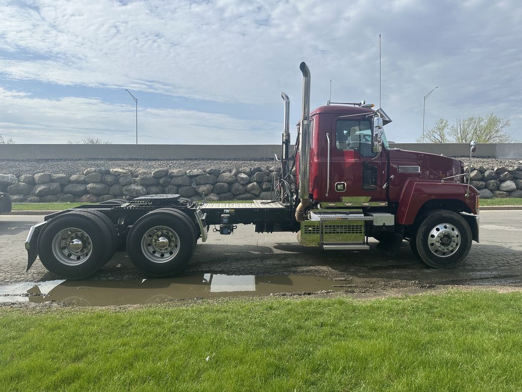 2019 MACK PI64T MAC2765U - image 6 of 6