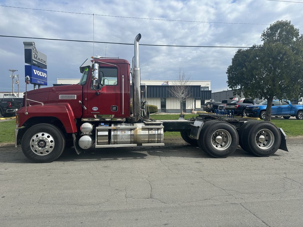 2019 MACK PI64T MAC2765U - image 2 of 6