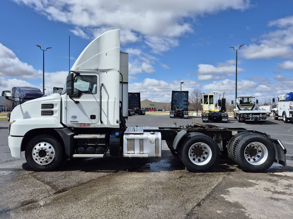 2020 MACK AN64T DC MAC9159U - image 2 of 6