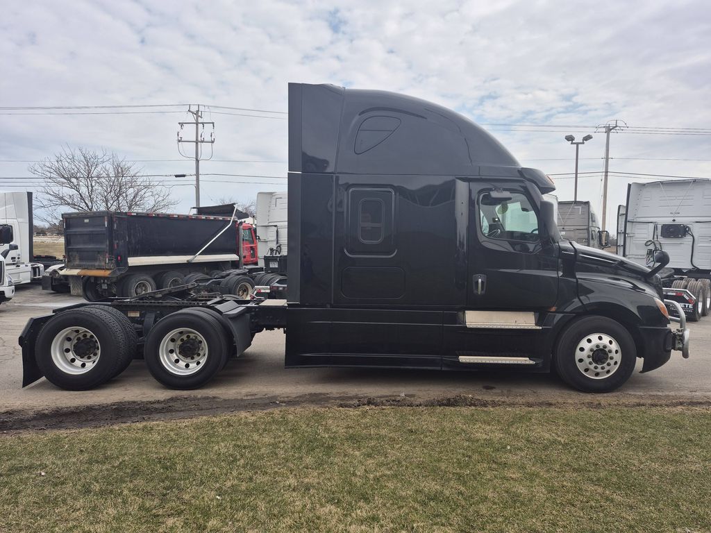 2021 FREIGHTLINER CASCADIA 126 FR1344U - image 6 of 6