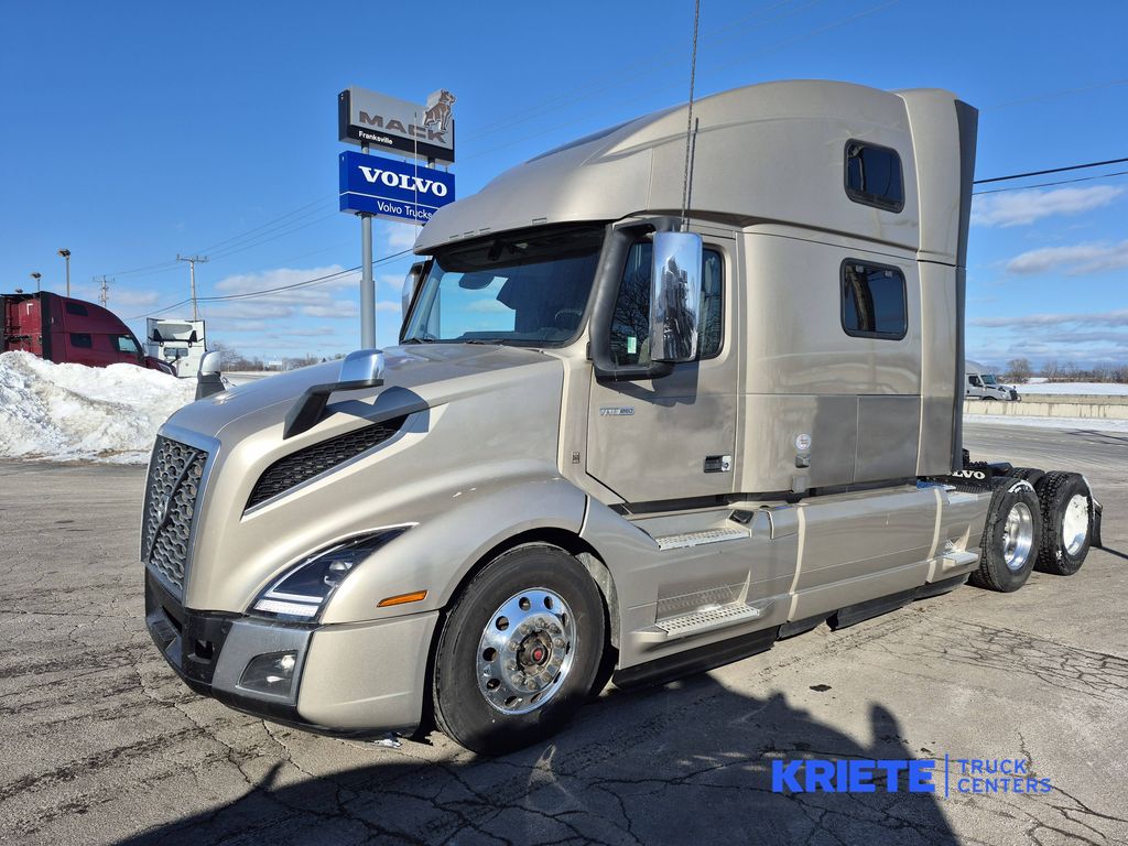 2022 VOLVO VNL64T860 V295217U - image 1 of 6